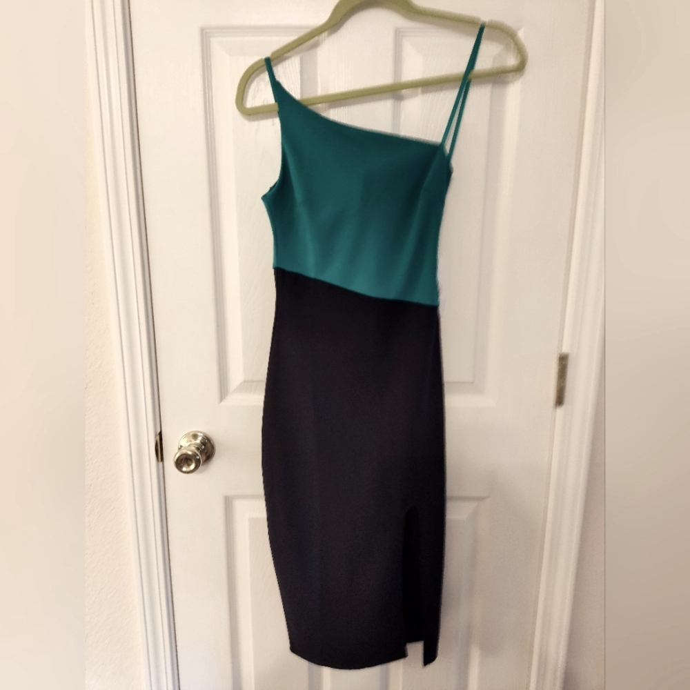 NWT Crystal Sky Women's Elegant Party Dress Size XS Turquoise and Navy Blue